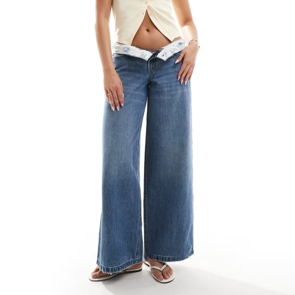 Hollister Denim - HOLLISTER Super Baggy Lowrise Wide-Leg Jeans 10R